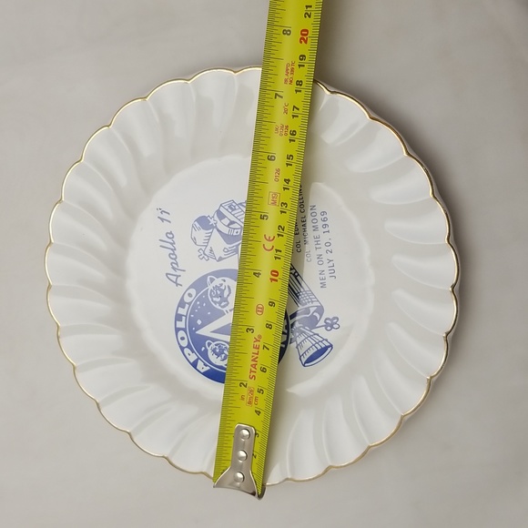 NASA Apollo 11 Men on the Moon Commemorative Salad Plate - Picture 6 of 16